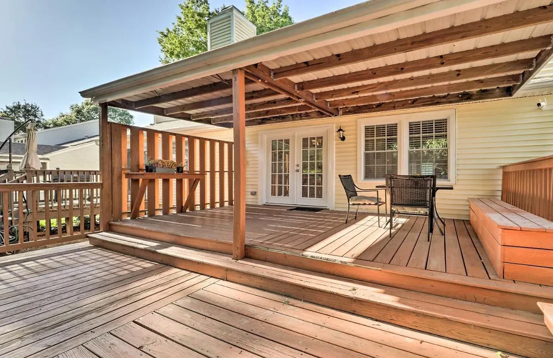 Modern Nashville Townhome: Large Yard & Deck!-1