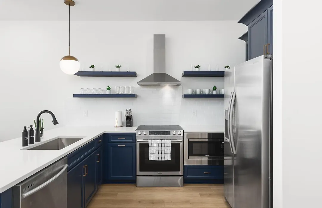 Tranquil Haven Close To Broadway With Free Parking-1