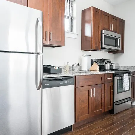 Cozysuites Music Row Spacious 1Br With Free Parking 45-3