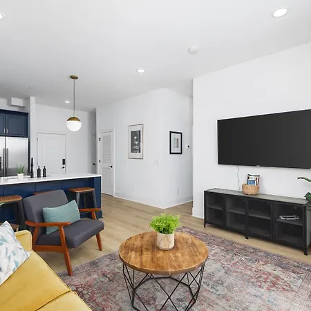 Tranquil Haven Close To Broadway With Free Parking-3
